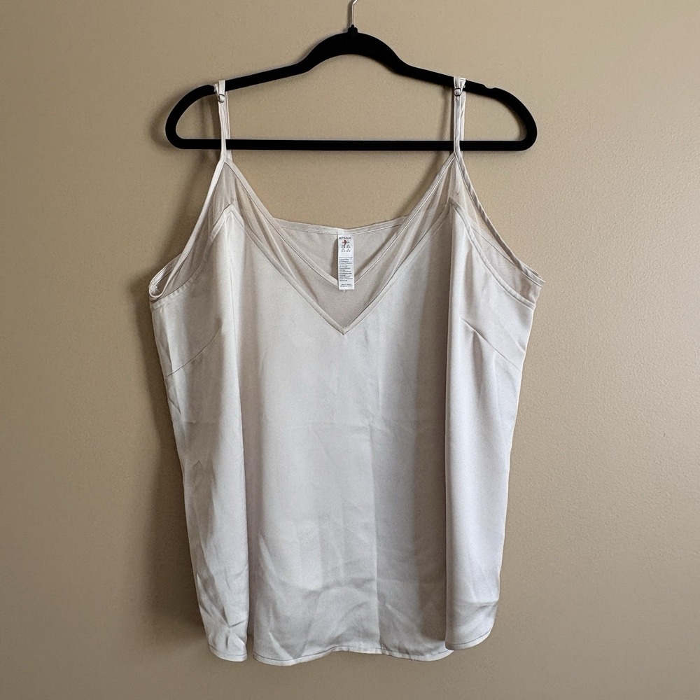 SPANX Satin Mesh Panels V Neck Cami Tank Top Blouse 2X Ivory Off White